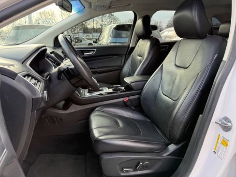Used 2017 Ford Edge Titanium w/ Equipment Group 301A image 8