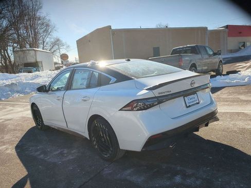 New 2026 Nissan Sentra SR w/ Floor Mat Package FWD image 34
