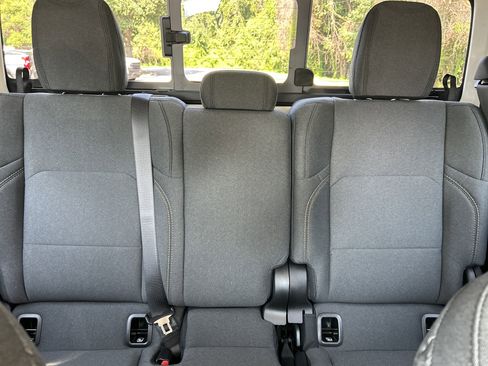 New 2025 Jeep Gladiator Sport image 16