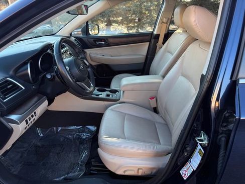 Used 2018 Subaru Outback 2.5i Limited AWD/4WD image 6