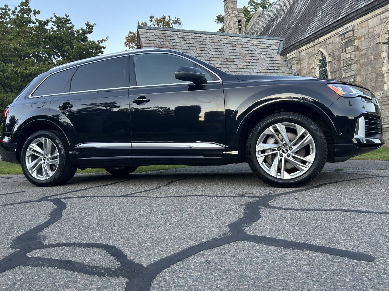 Used 2021 Audi Q7 3.0T Premium Plus w/ Premium Plus Package AWD/4WD image 14