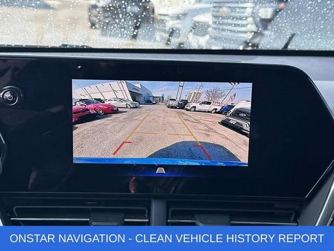 Used 2025 Chevrolet Trax RS image 4