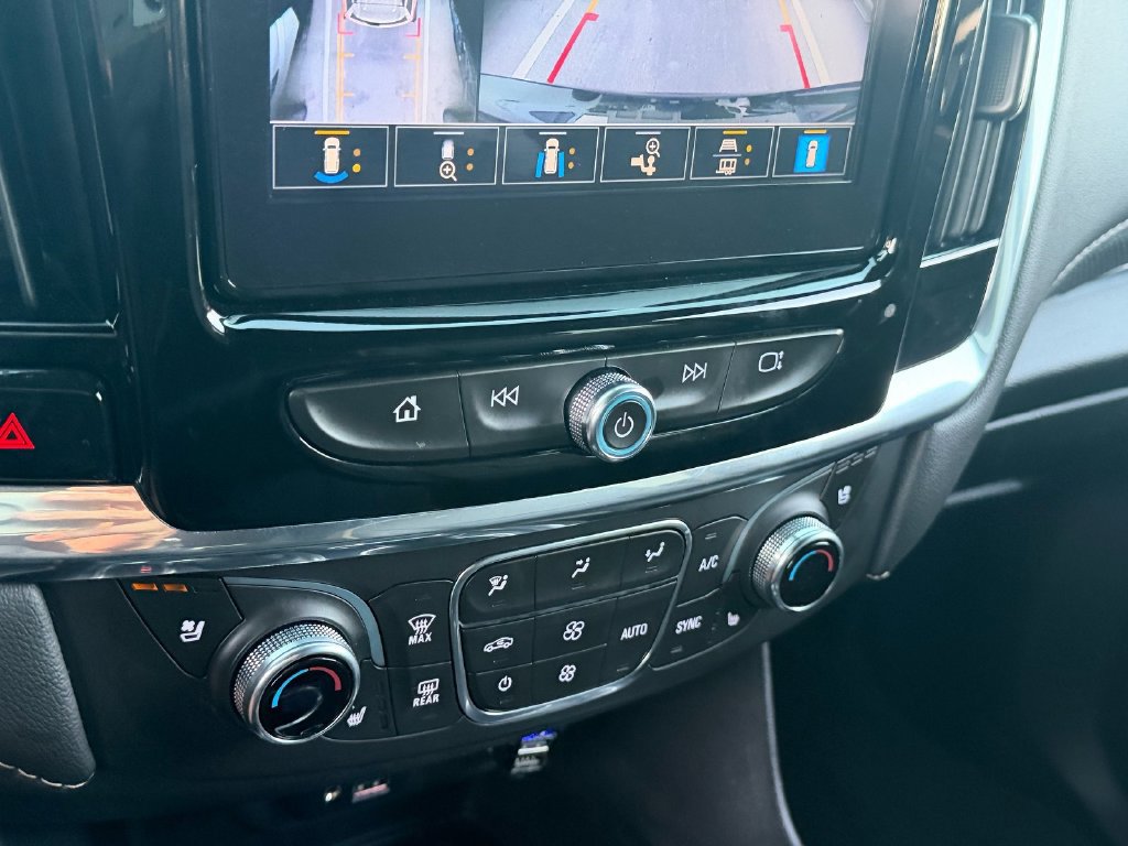 Used 2023 Chevrolet Traverse Premier w/ Redline Edition FWD image 21