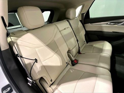 Used 2021 Cadillac XT5 Premium Luxury image 25