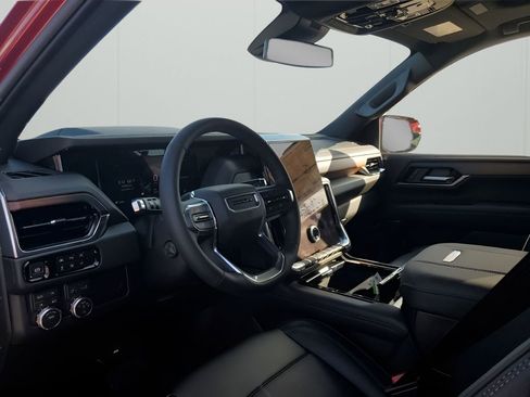 New 2026 GMC Yukon Denali w/ Sun & Power Step Package image 30