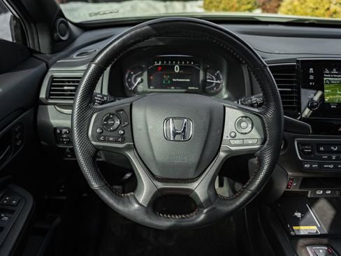 Used 2024 Honda Passport TrailSport image 30