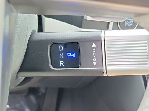 New 2025 Hyundai Santa Fe Limited FWD image 8