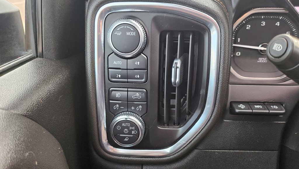Used 2022 GMC Sierra 2500 AT4 w/ AT4 Premium Plus Package AWD/4WD image 42