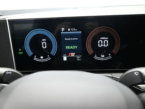 New 2026 Hyundai Santa Fe SE FWD image 12