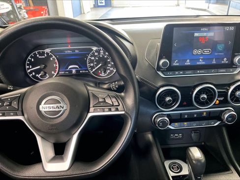 Used 2023 Nissan Sentra SV image 18