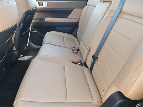 Used 2024 Hyundai Santa Fe Limited image 22