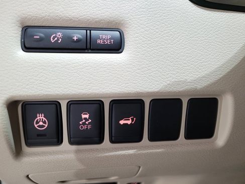 Used 2017 Nissan Murano Platinum image 47