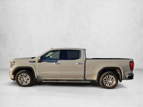 Used 2025 GMC Sierra 1500 Denali image 8