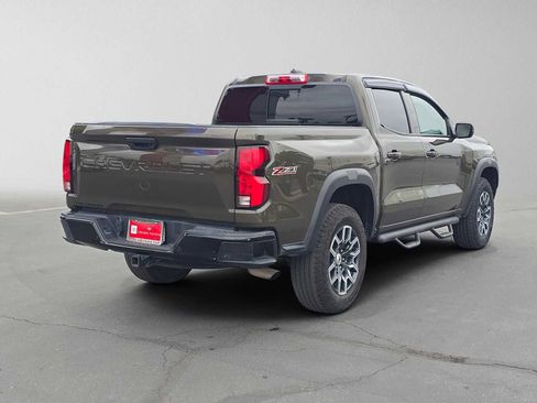 Used 2024 Chevrolet Colorado Z71 w/ Z71 Convenience Package 2 AWD/4WD image 3