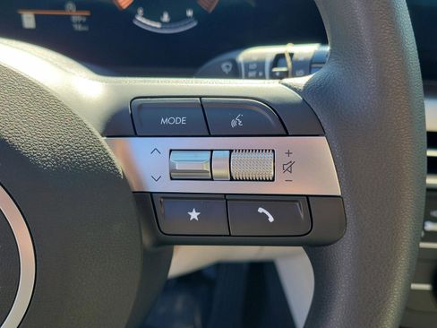 New 2026 Hyundai Tucson SE image 18