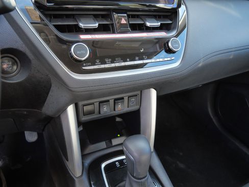 Certified 2025 Toyota Corolla Cross XLE AWD/4WD image 24