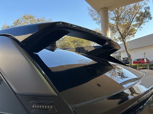 Used 2024 Jeep Wagoneer Launch Edition image 19