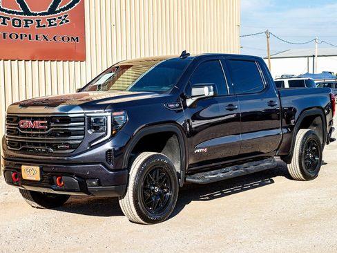 Used 2024 GMC Sierra 1500 AT4 w/ Technology Package image 8