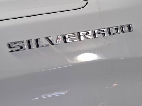 Used 2022 Chevrolet Silverado 1500 LT image 6