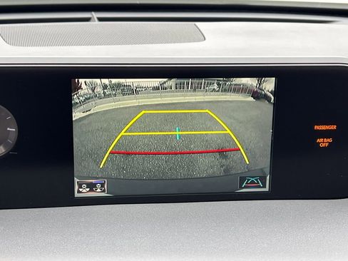 Used 2019 Lexus UX 250h image 20