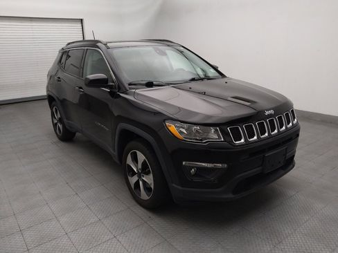 Used 2018 Jeep Compass Latitude w/ Popular Equipment Group AWD/4WD image 13
