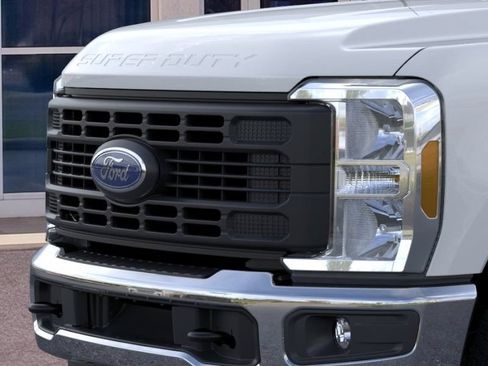 New 2026 Ford F250 XL AWD/4WD image 18