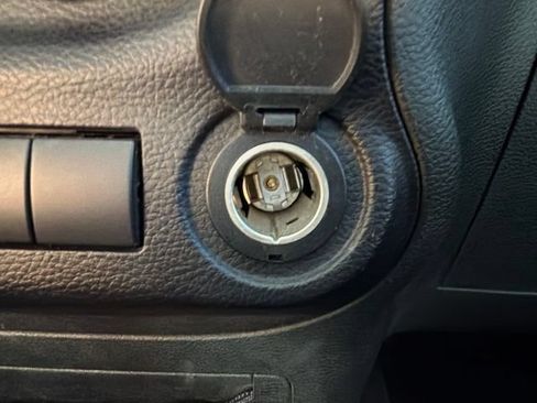 Used 2015 Jeep Wrangler Sport AWD/4WD image 23