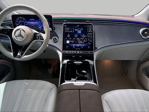 Used 2023 Mercedes-Benz EQS 450+ SUV image 15