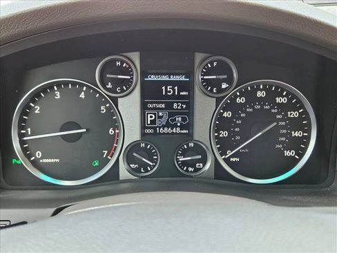 Used 2013 Lexus LX 570 4WD w/ Luxury Pkg w/Pre-crash image 12