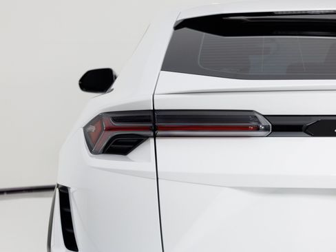 Used 2024 Lamborghini Urus S AWD/4WD image 84