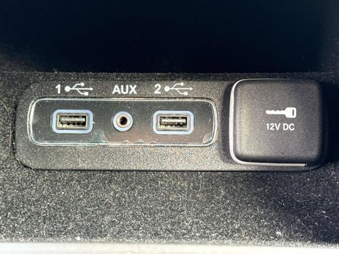 Used 2018 Jeep Grand Cherokee Altitude image 29