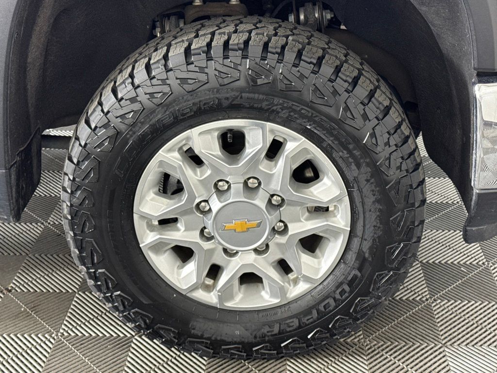Certified 2024 Chevrolet Silverado 2500 LTZ AWD/4WD image 11