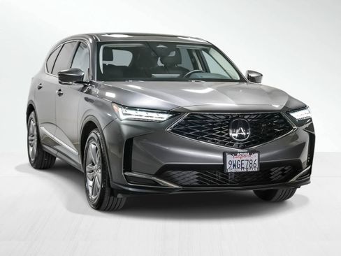 Used 2025 Acura MDX SH-AWD image 2