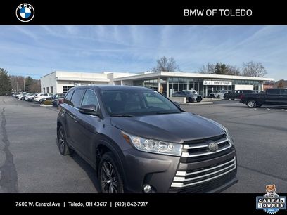 Used 2017 Toyota Highlander LE