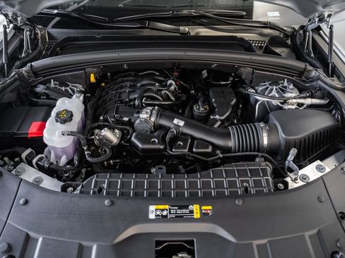 New 2025 Jeep Grand Cherokee L Limited w/ Luxury Tech Group II image 19