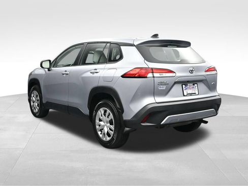 Used 2023 Toyota Corolla Cross L AWD/4WD image 3