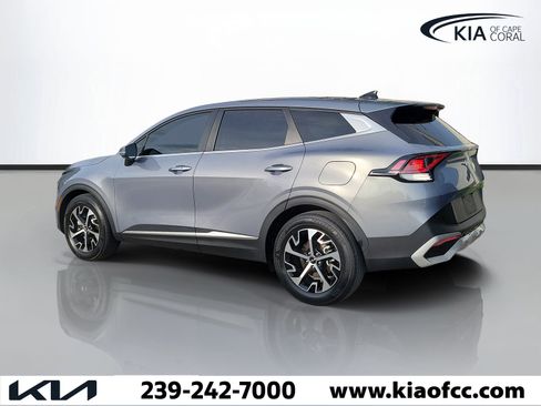 Used 2024 Kia Sportage EX FWD image 4