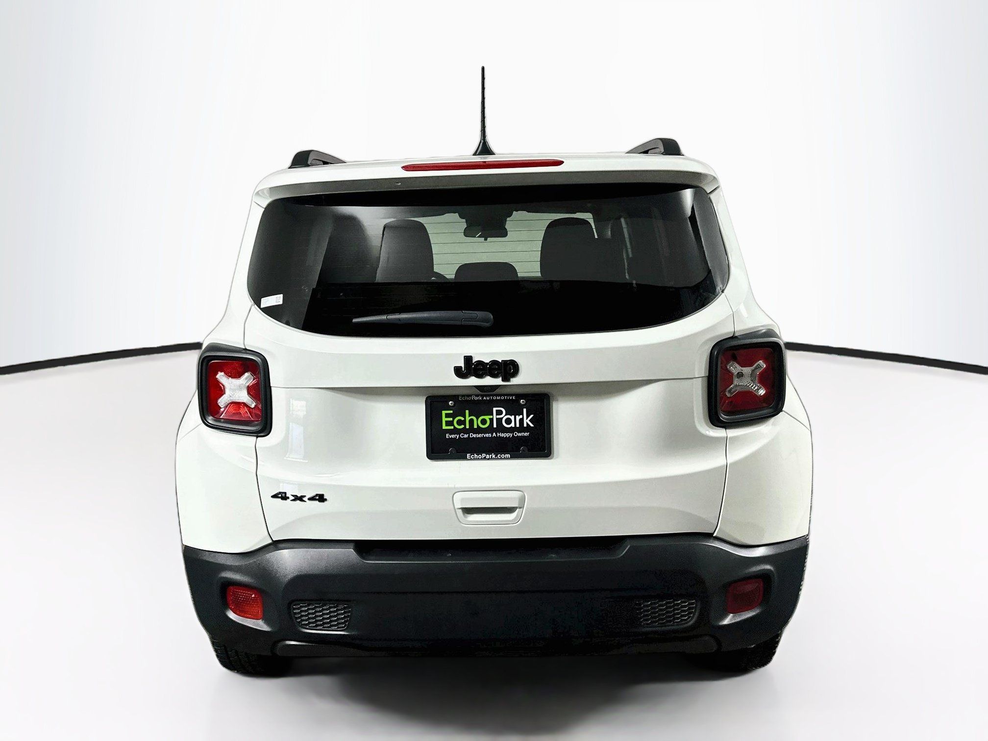 Used 2023 Jeep Renegade Latitude AWD/4WD image 7
