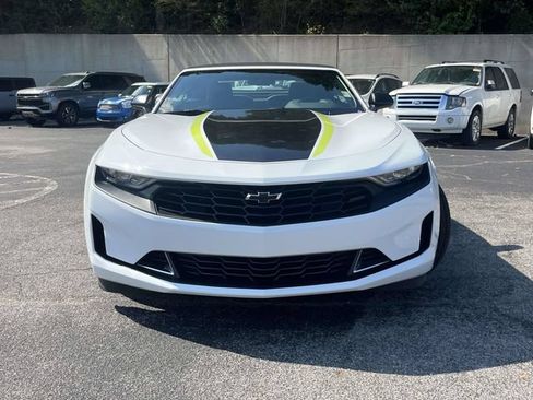 Used 2023 Chevrolet Camaro LT RWD image 9