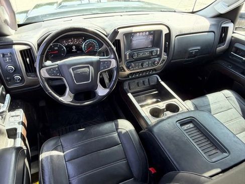 Used 2017 GMC Sierra 3500 Denali w/ Duramax Plus Package AWD/4WD image 10