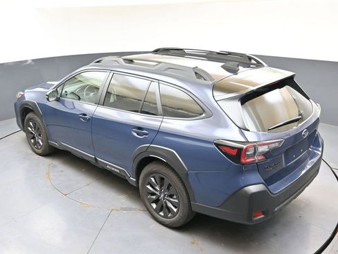 Certified 2025 Subaru Outback Onyx Edition AWD/4WD image 39