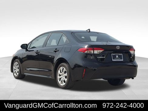 Used 2025 Toyota Corolla LE FWD image 6
