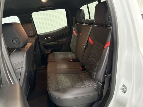 Used 2024 Chevrolet Colorado Z71 w/ Z71 Convenience Package 2 image 26