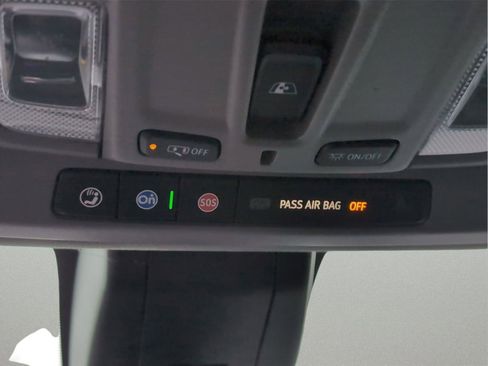 Used 2020 GMC Sierra 1500 SLT w/ SLT Premium Plus Package image 19