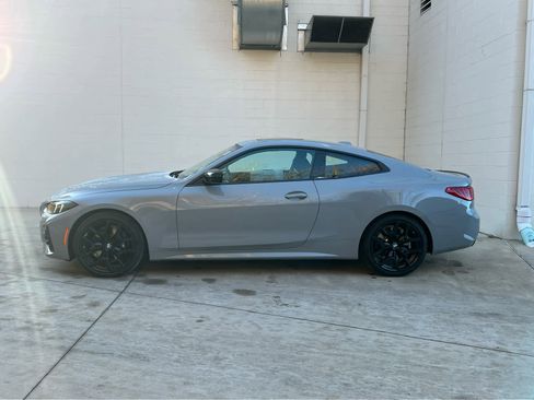 Used 2025 BMW 430i xDrive Coupe w/ M Sport Package image 3