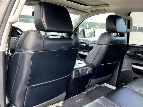 Used 2019 Toyota Tundra Platinum AWD/4WD image 12