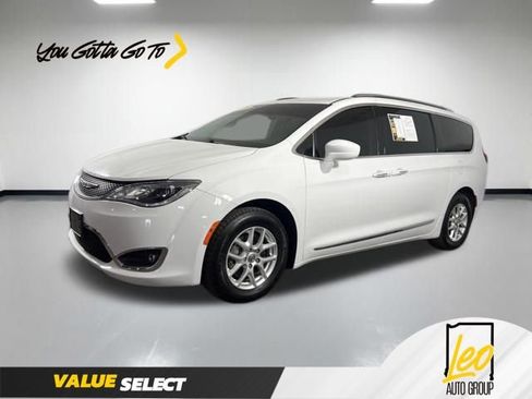 Used 2020 Chrysler Pacifica Touring-L image 1