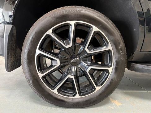 Used 2024 Chevrolet Tahoe RST w/ Sport Performance Package AWD/4WD image 9