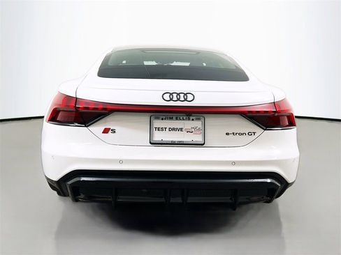 New 2026 Audi S e-tron GT Prestige image 6