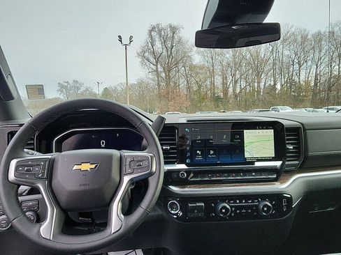 New 2026 Chevrolet Silverado 1500 LT image 20